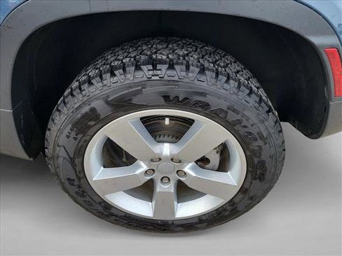 Used 2023 Land Rover Defender 90 S image 12