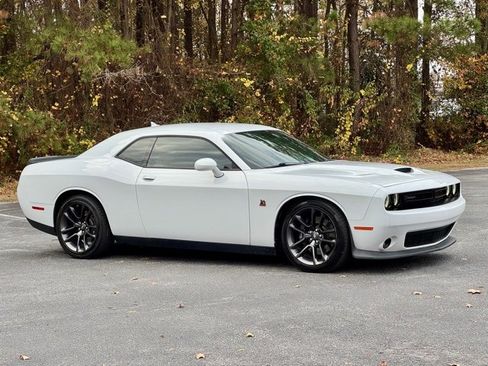 Used 2021 Dodge Challenger R/T Scat Pack image 10