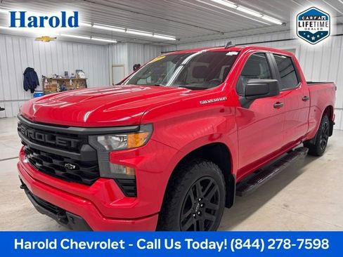 Used 2022 Chevrolet Silverado 1500 Custom image 3