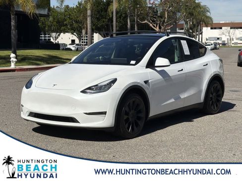 Used 2021 Tesla Model Y Long Range image 1