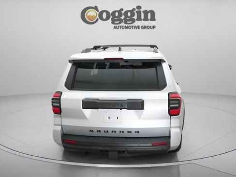 Used 2025 Toyota 4Runner TRD Off-Road Premium image 7