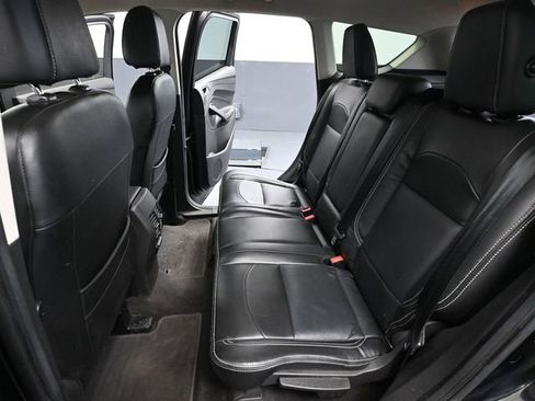 Used 2017 Ford Escape Titanium image 34