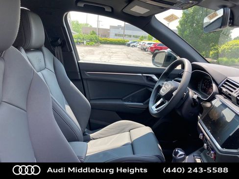 Certified 2025 Audi Q3 2.0T Premium w/ Convenience Package image 22