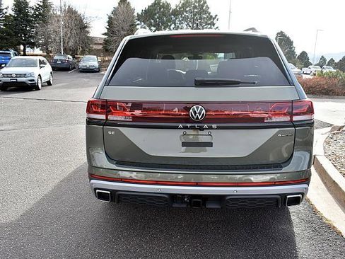 New 2026 Volkswagen Atlas Peak Edition image 5