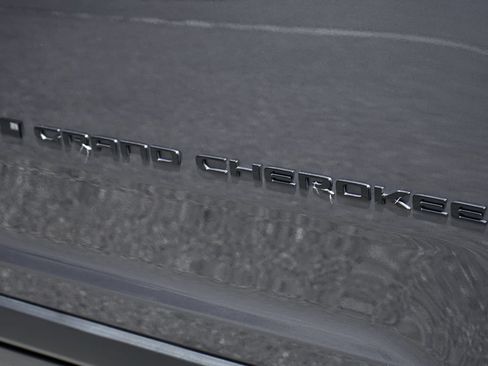 Used 2024 Jeep Grand Cherokee L Laredo AWD/4WD image 42