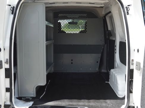 Used 2015 Nissan NV200 S w/ Back Door Glass Package image 18