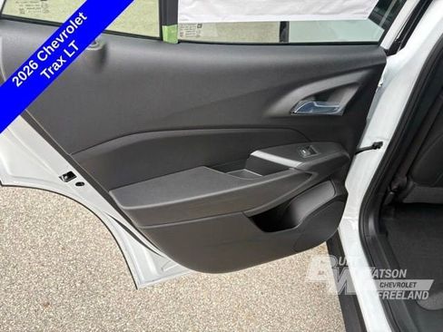 New 2026 Chevrolet Trax LT w/ Driver Confidence Package FWD image 25