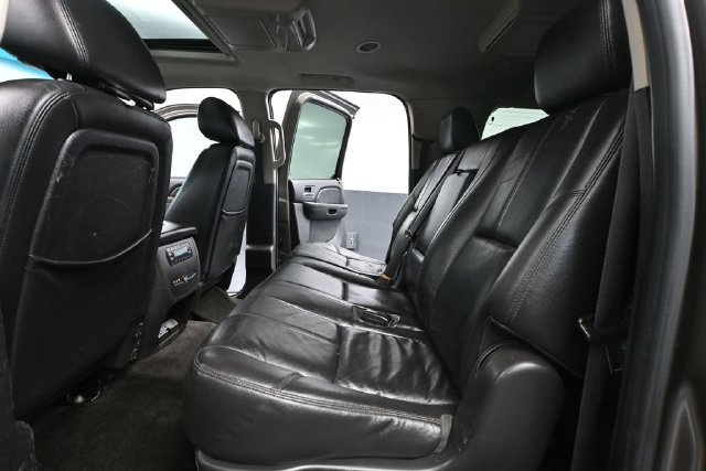 Used 2012 GMC Yukon XL SLT w/ SLT-2 Equipment Package AWD/4WD image 32