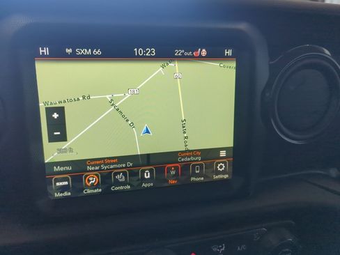 Used 2023 Jeep Wrangler Sport image 21