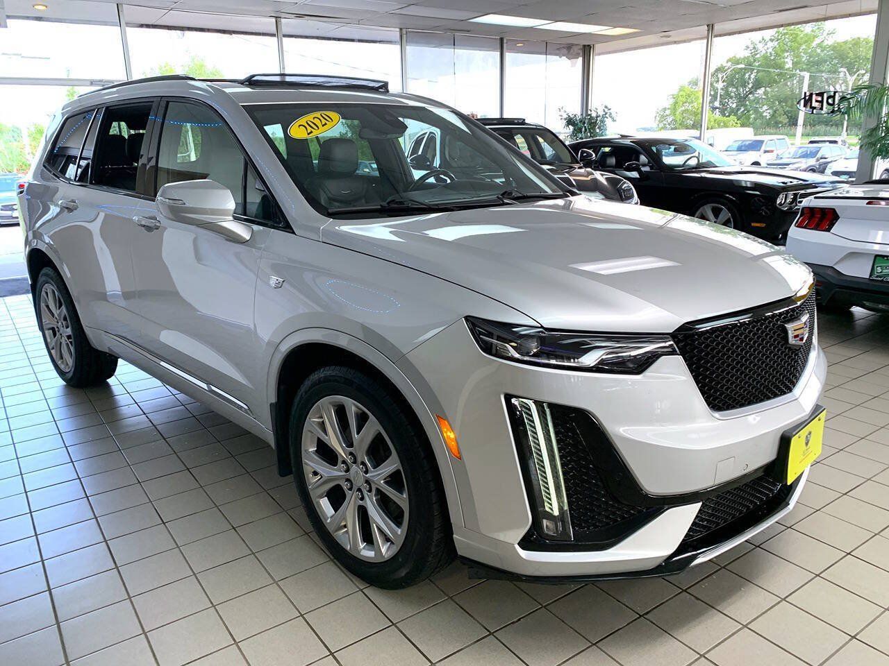 Used 2020 Cadillac XT6 Sport AWD/4WD image 4