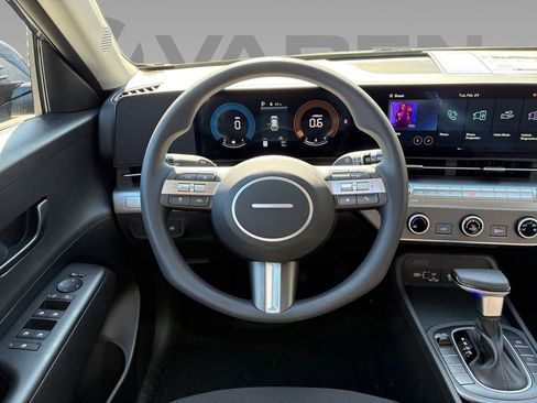 New 2026 Hyundai Kona SE image 10