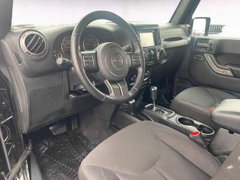 Used 2018 Jeep Wrangler Unlimited Sport image 10