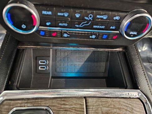 Used 2018 Ford Expedition Max Limited image 24