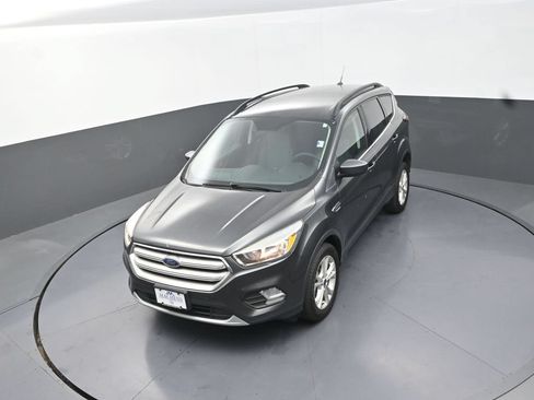 Used 2018 Ford Escape SE AWD/4WD image 16