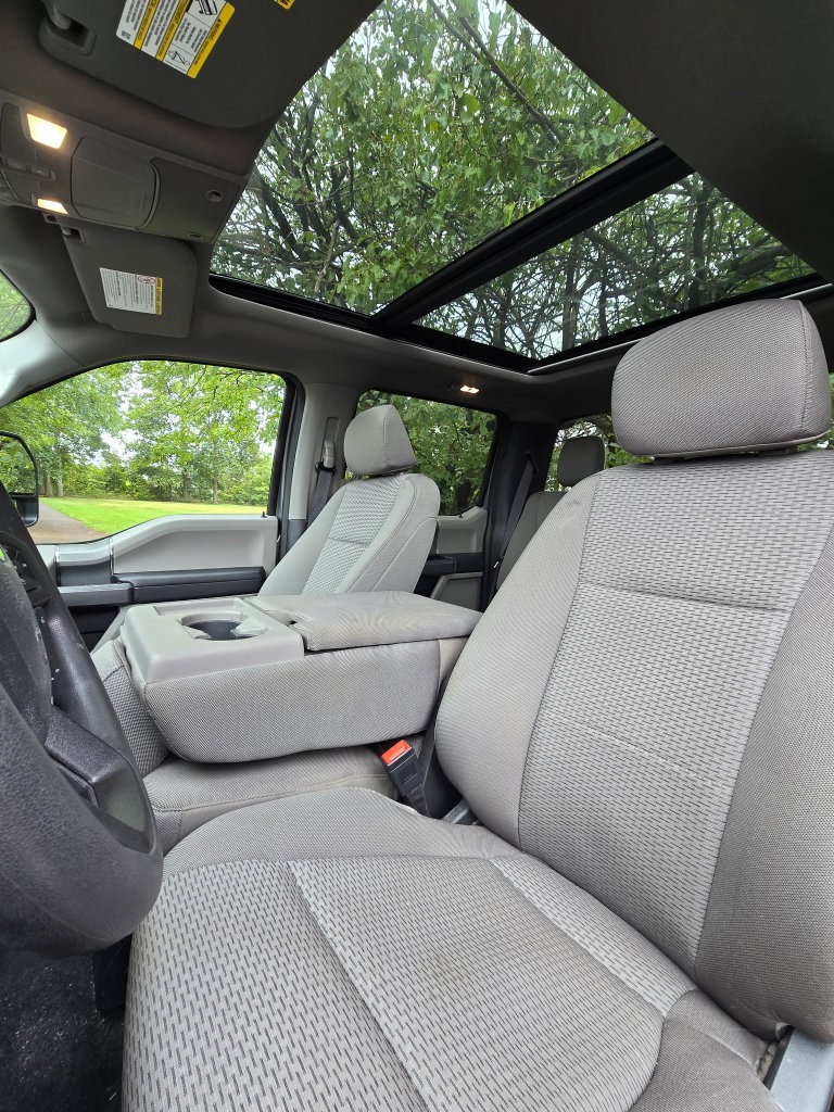 Used 2022 Ford F250 XLT w/ XLT Premium Package AWD/4WD image 3