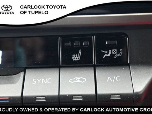 Used 2026 Toyota Camry XSE FWD image 31