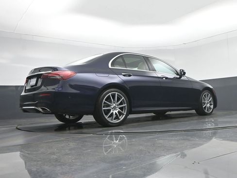 Used 2022 Mercedes-Benz E 350 Sedan w/ AMG Line Exterior image 60