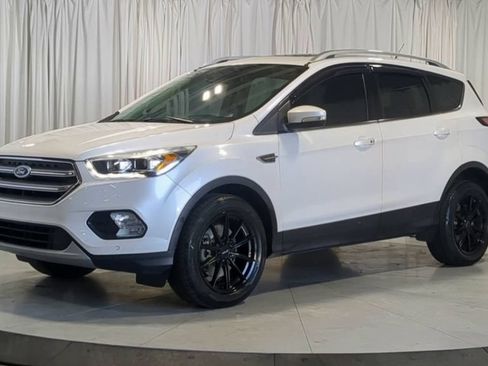 Used 2017 Ford Escape Titanium w/ Equipment Group 301A AWD/4WD image 4