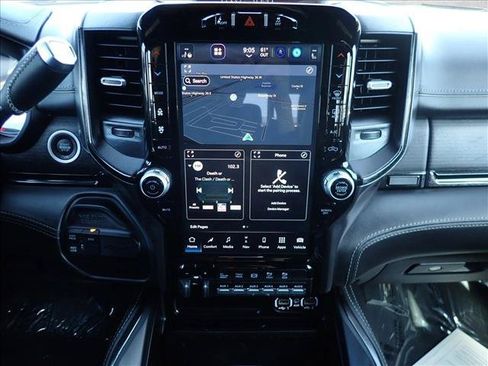 Used 2024 RAM 3500 Limited AWD/4WD image 16