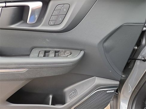 New 2026 Buick Enclave Preferred image 11