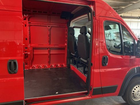 New 2026 RAM ProMaster 3500 w/ Safety Group FWD image 2