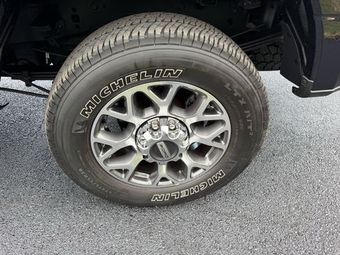 Used 2022 Ford F250 Lariat w/ Lariat Ultimate Package image 38