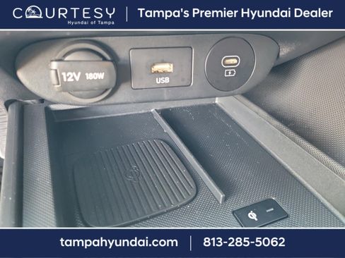 Certified 2025 Hyundai Elantra Sport image 21