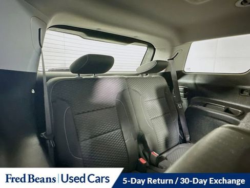 Used 2017 GMC Acadia SLE w/ Driver Alert Package I FWD image 33
