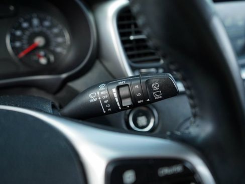 Used 2020 Kia Sorento S AWD/4WD image 32
