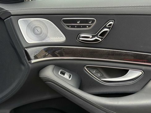 Used 2019 Mercedes-Benz S 560 Sedan image 15