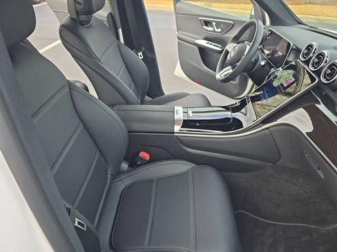 Certified 2025 Mercedes-Benz GLC 300 image 10
