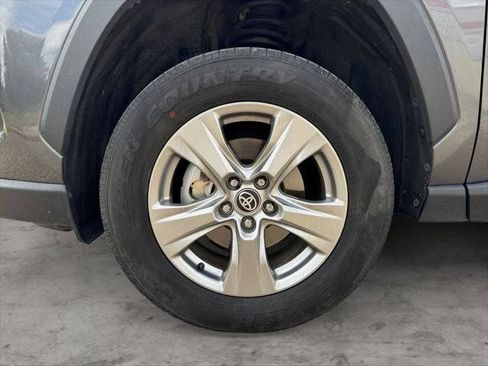Certified 2023 Toyota RAV4 XLE w/ Convenience Package AWD/4WD image 40