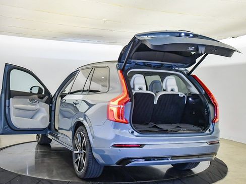 Certified 2023 Volvo XC90 T8 Ultimate image 31