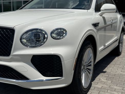 New 2026 Bentley Bentayga AWD/4WD image 10