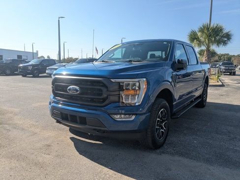 Certified 2022 Ford F150 XLT w/ Equipment Group 302A High image 8