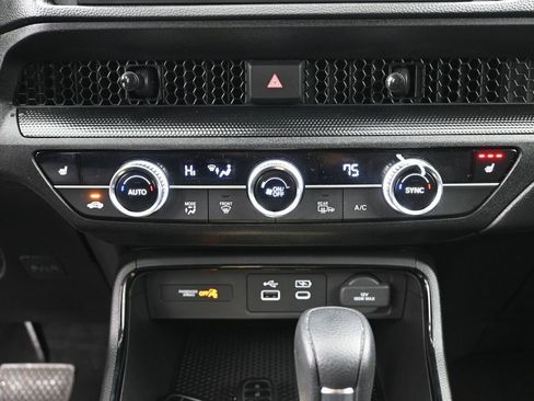 Certified 2024 Honda CR-V EX image 17