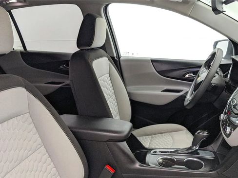 Used 2019 Chevrolet Equinox LT image 27