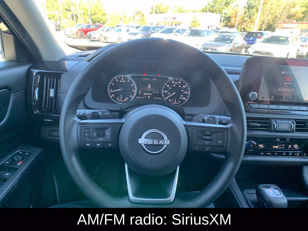 Used 2023 Nissan Pathfinder S AWD/4WD image 16