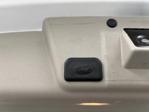 Used 2017 Buick Enclave Convenience FWD image 41