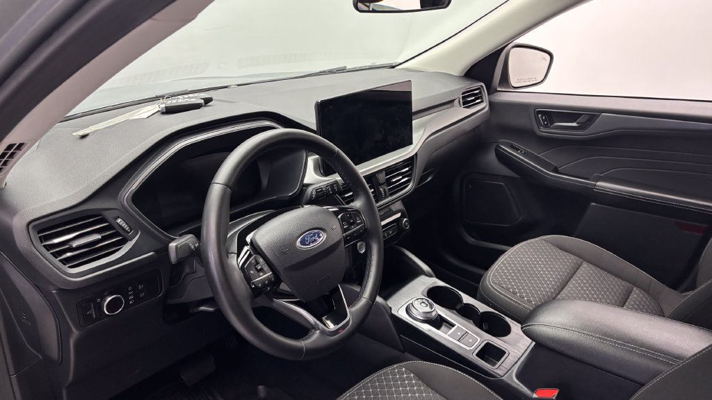 Used 2023 Ford Escape Active w/ Tech Pack #1 AWD/4WD image 14