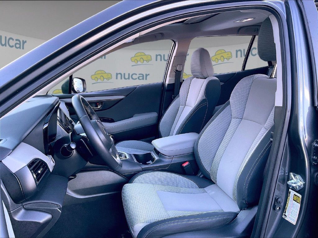 Used 2025 Subaru Outback Premium AWD/4WD image 10