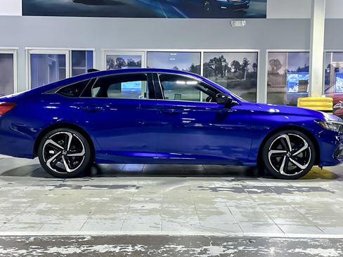Used 2022 Honda Accord Sport image 7