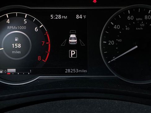 Used 2025 Nissan Versa SV FWD image 37