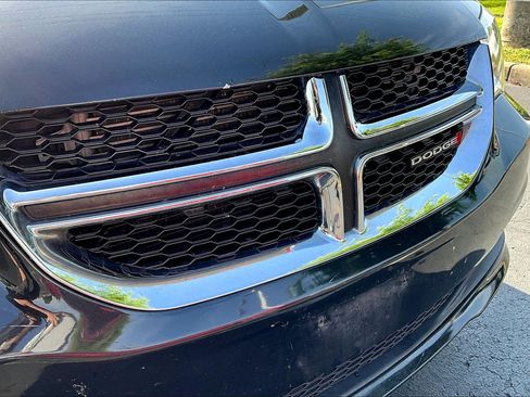 Used 2019 Dodge Grand Caravan SXT FWD image 33