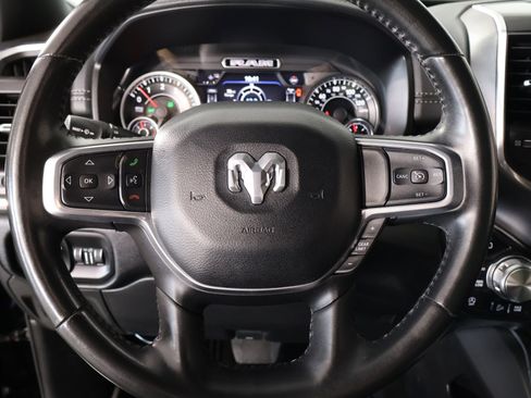 Used 2021 RAM 1500 Laramie AWD/4WD image 3
