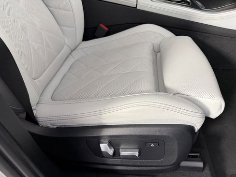 Used 2023 BMW X5 sDrive40i w/ Executive Package RWD image 35