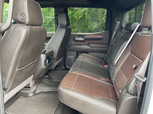 Used 2024 GMC Sierra 1500 Denali AWD/4WD image 35