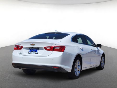 Used 2024 Chevrolet Malibu LT FWD image 3