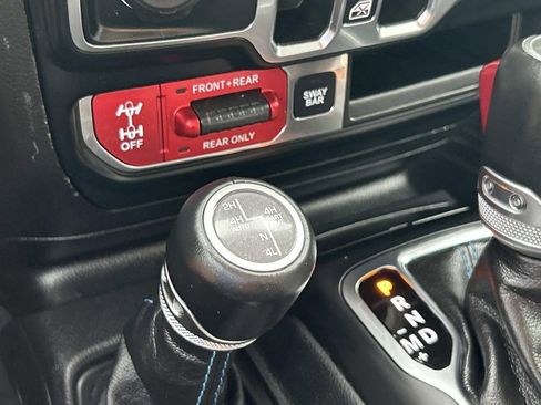 Used 2023 Jeep Wrangler Unlimited Rubicon 4xe w/ Cold Weather Group AWD/4WD image 29