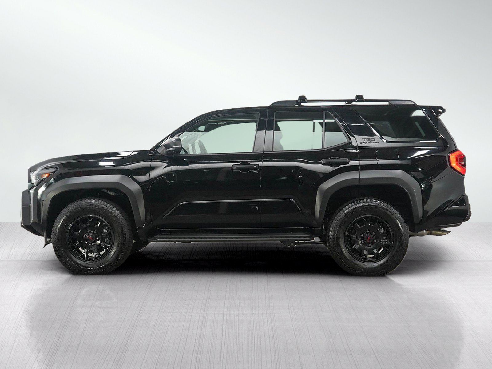 Used 2025 Toyota 4Runner TRD Off-Road Premium w/ Tow Technology Package AWD/4WD image 2